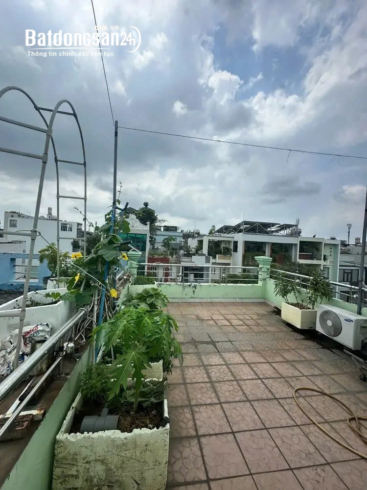 Nhà 4 tầng, 4 phòng ngủ tại phường Tây Thạnh, quận Tân Phú, diện tích 56m² (4x14m), giá tốt.