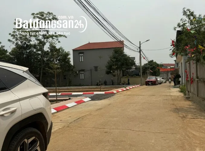 Đất trung tâm Hòa Lạc – Đối diện Khu Công nghệ cao – 100m² full thổ cư – Sẵn sổ hồng.