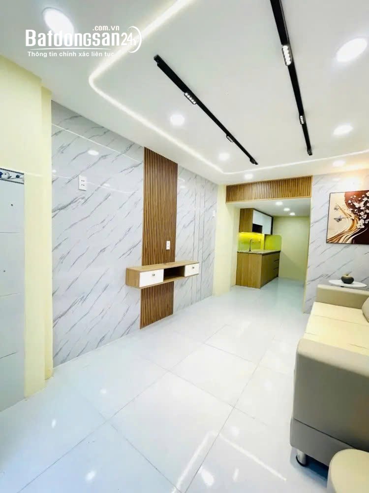 Nhà 3 tầng Tân Thành, Tân Phú, 3 phòng ngủ, full nội thất, gần Lũy Bán Bích, giá hơn 3 tỷ.
