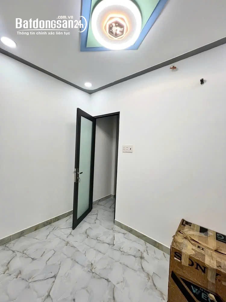 Nhà 3 tầng tại phường Tân Phú, TP. HCM, diện tích 26m² (3.3x8m), 4 phòng ngủ, giá tốt.