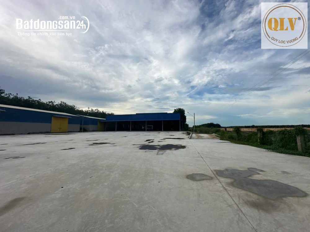 Cho thuê nhà xưởng 3.300m2 tại Chơn Thành, Bình Phước, điện 1.000kva, xe container tận nơi.