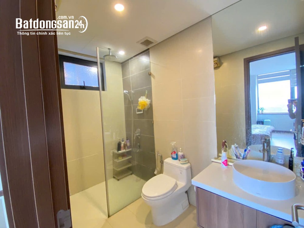 Bán căn hộ cao cấp N04B Ngoại Giao Đoàn, 130m2, 3PN, căn góc 2 mặt thoáng, giá hơn 14 tỷ.
