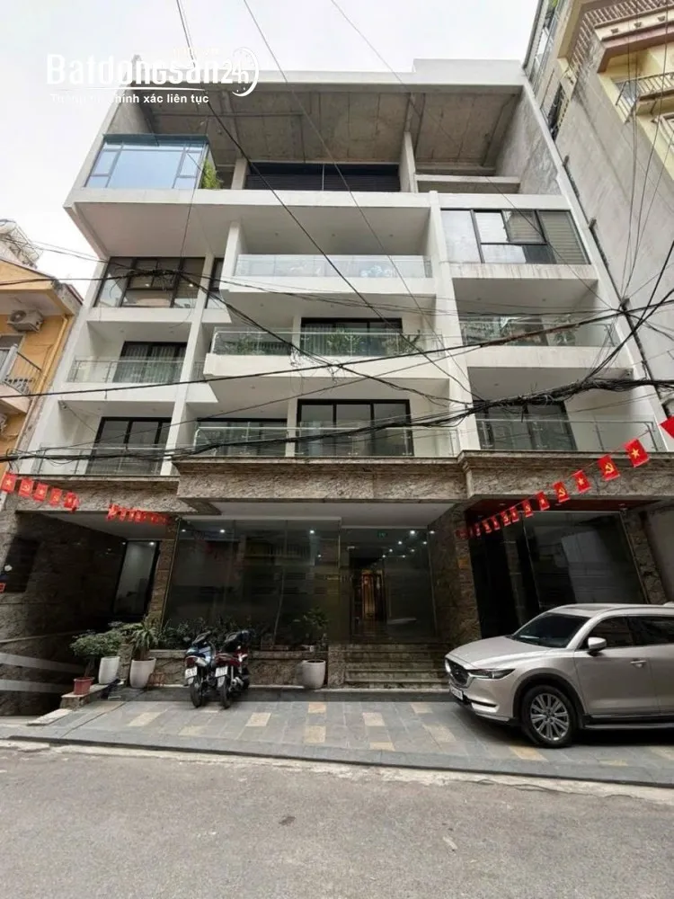 Siêu phẩm dòng tiền tòa văn phòng Lạc Long Quân – 300m² – mặt tiền 16m – khẳng định vị thế.