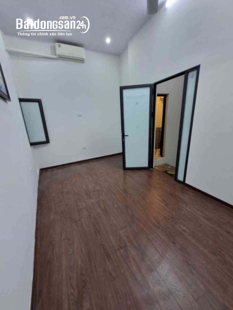 Bán nhà đẹp 5 tầng tại trung tâm Đống Đa – 24m² – Vị trí giao thông huyết mạch, sẵn sàng ở ngay.