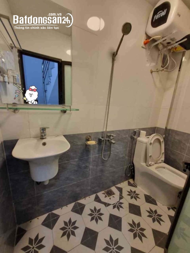 Bán nhà đẹp 5 tầng tại trung tâm Đống Đa – 24m² – Vị trí giao thông huyết mạch, sẵn sàng ở ngay.