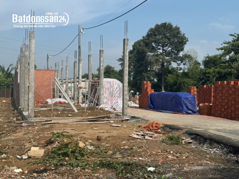 Bán nhà 1 trệt 1 lầu, 63m2, sổ riêng, đường Bùi Hữu Nghĩa, Bửu Hoà, Biên Hoà.