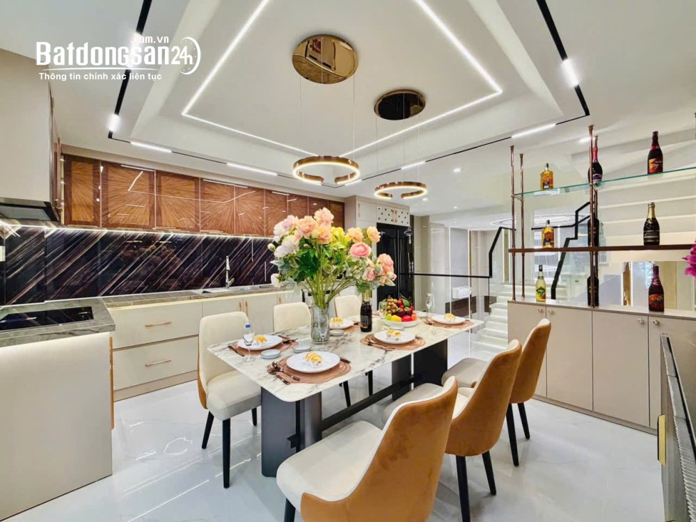 KHU PHÂN LÔ ĐƯỜNG 8M, OTO NGỦ NHÀ, NGANG 4.5M, 5 TẦNG 4PN, GẦN EMART, NHỈNH 10 TỶ TL 