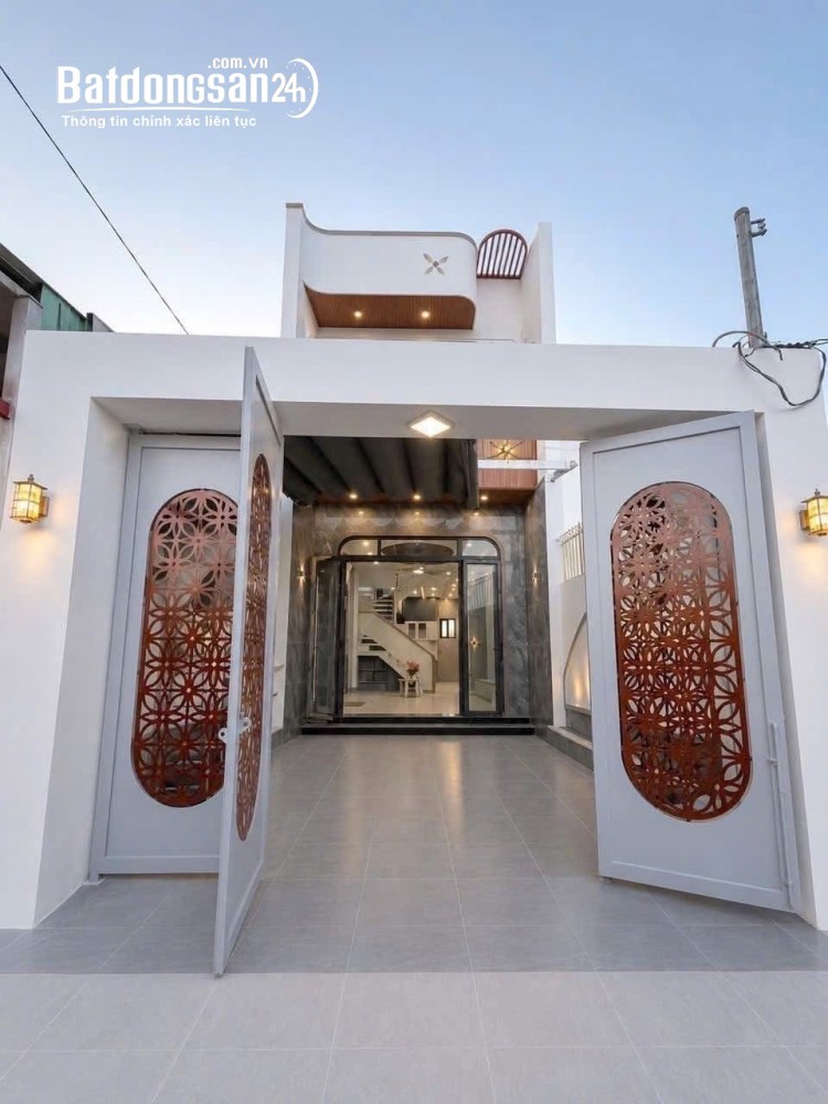 Nhà mặt tiền đường Đồng Khởi, P. Trấn Biên, Biên Hòa, vị trí đắc địa, kinh doanh cực đỉnh, chỉ 3.68