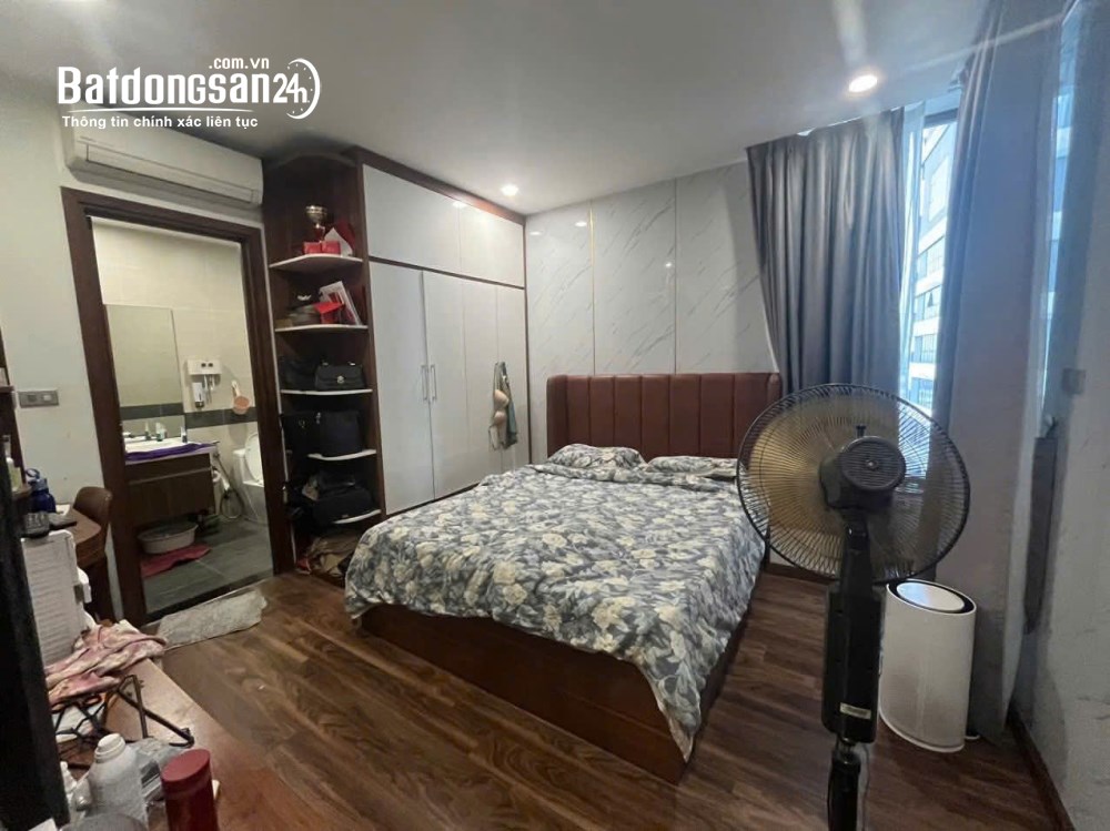 Bán căn hộ chung cư Nam Cường Hoàng Quốc Việt – 3 phòng ngủ – 93m² – full nội thất – chỉ 8 tỷ.