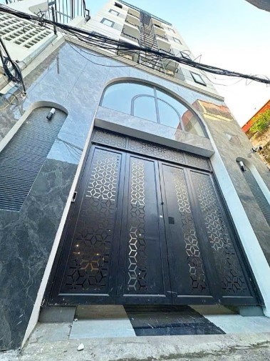 CCMN 7 TẦNG THANG MÁY TRÂU QUỲ – 32 PHÒNG – DÒNG TIỀN 120TR/THÁNG.