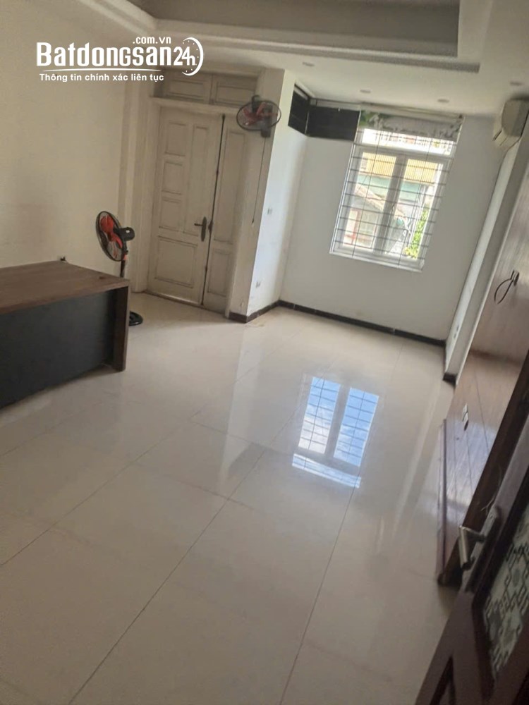 Cho thuê nhà mặt tiền Đường Nguyễn Văn Lộc, Phường Hà Đông (Q Hà Đông cũ), Hà Nội