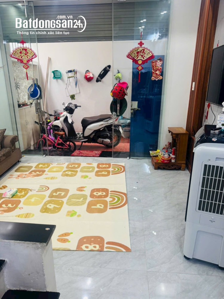 Nhà 3 tầng ngõ 237 Đằng Hải, Hải An, Hải Phòng – Sân cổng riêng, an ninh tốt, giá hơn 2 tỷ.