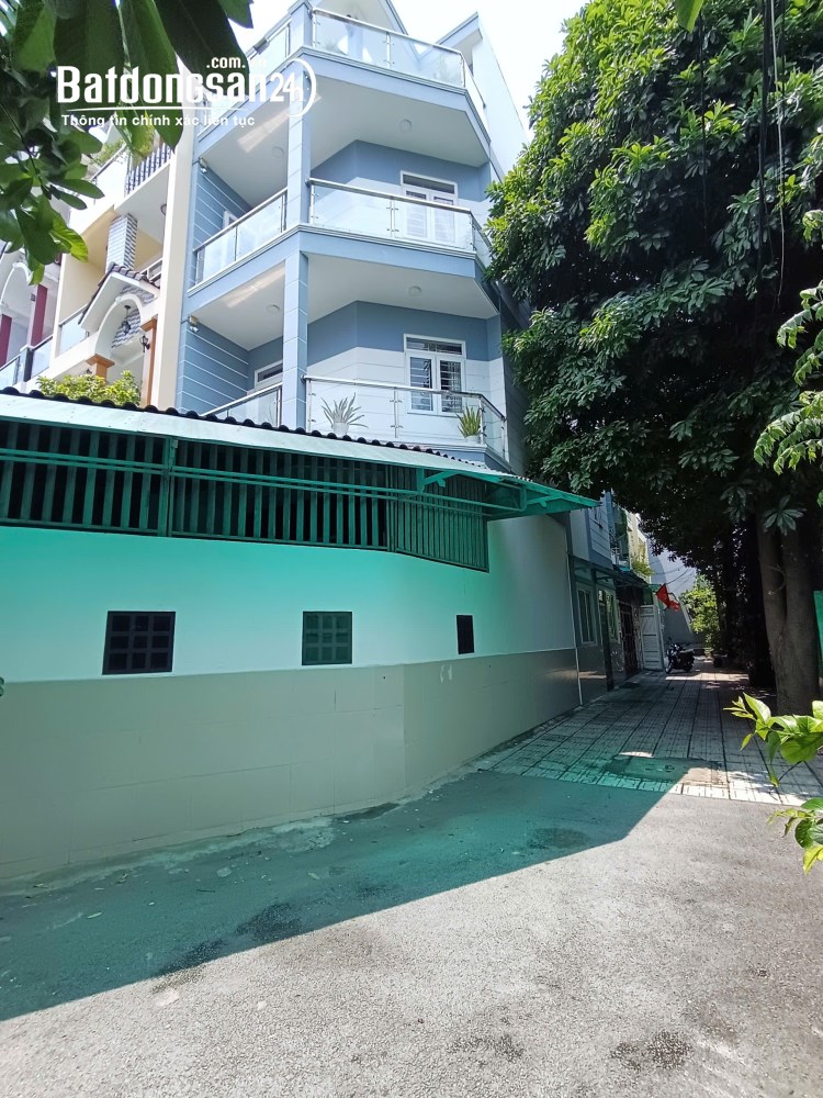 Bán nhà đường Phạm Văn Chiêu, Gò Vấp - 55m2, 4 tầng, lô góc, xe hơi ngủ trong nhà.