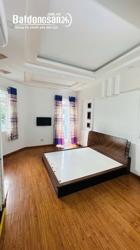 Bán nhà đường Phạm Văn Chiêu, Gò Vấp - 55m2, 4 tầng, lô góc, xe hơi ngủ trong nhà.