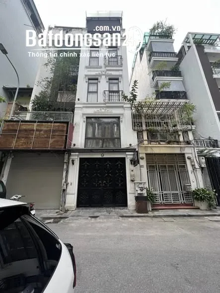 Mặt phố Hàng Bông, Hoàn Kiếm, 64m², giá 64 tỷ, 7 tầng thang máy, 2 mặt thoáng.