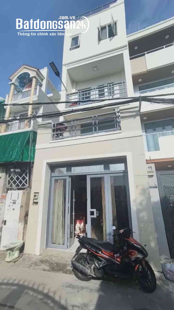 Bán nhà đường Kinh Dương Vương, phường An Lạc, quận Bình Tân, 5 phòng ngủ, 5 vệ sinh.