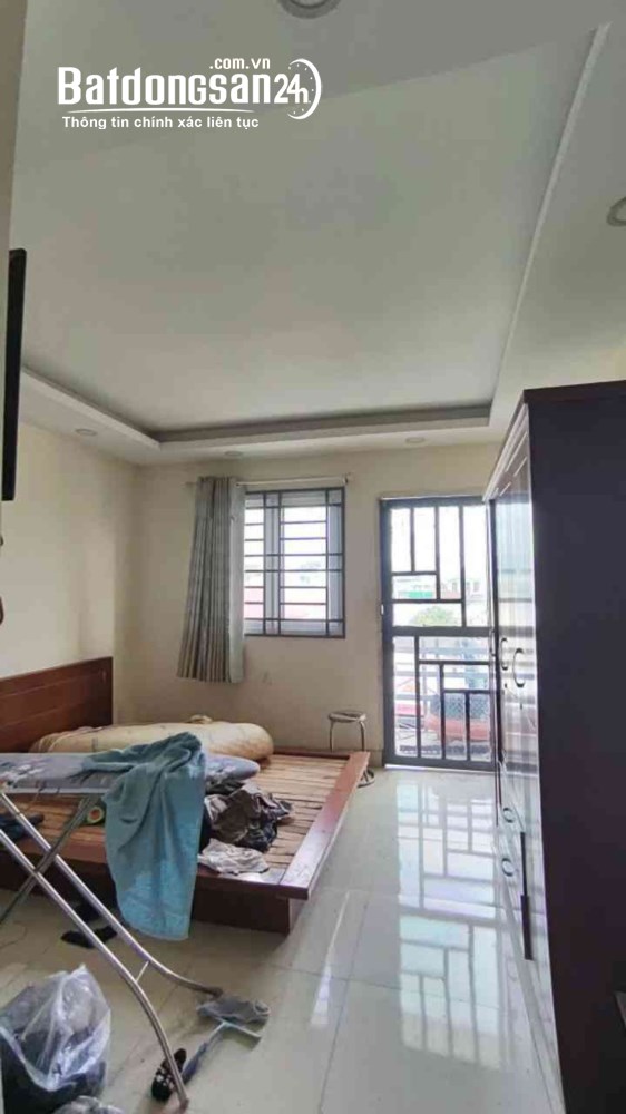 Bán nhà đường Kinh Dương Vương, phường An Lạc, quận Bình Tân, 5 phòng ngủ, 5 vệ sinh.