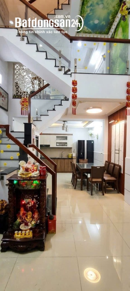 Bán nhà đường Chiến Lược, quận Bình Tân, 49m2, 5 phòng ngủ, 4 vệ sinh, giá tốt.