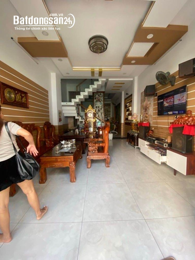Bán nhà gần chợ Tam Hà, phường Linh Xuân,Thủ Đức cũ, nhà cấp 4, giá 3.x tỷ.
