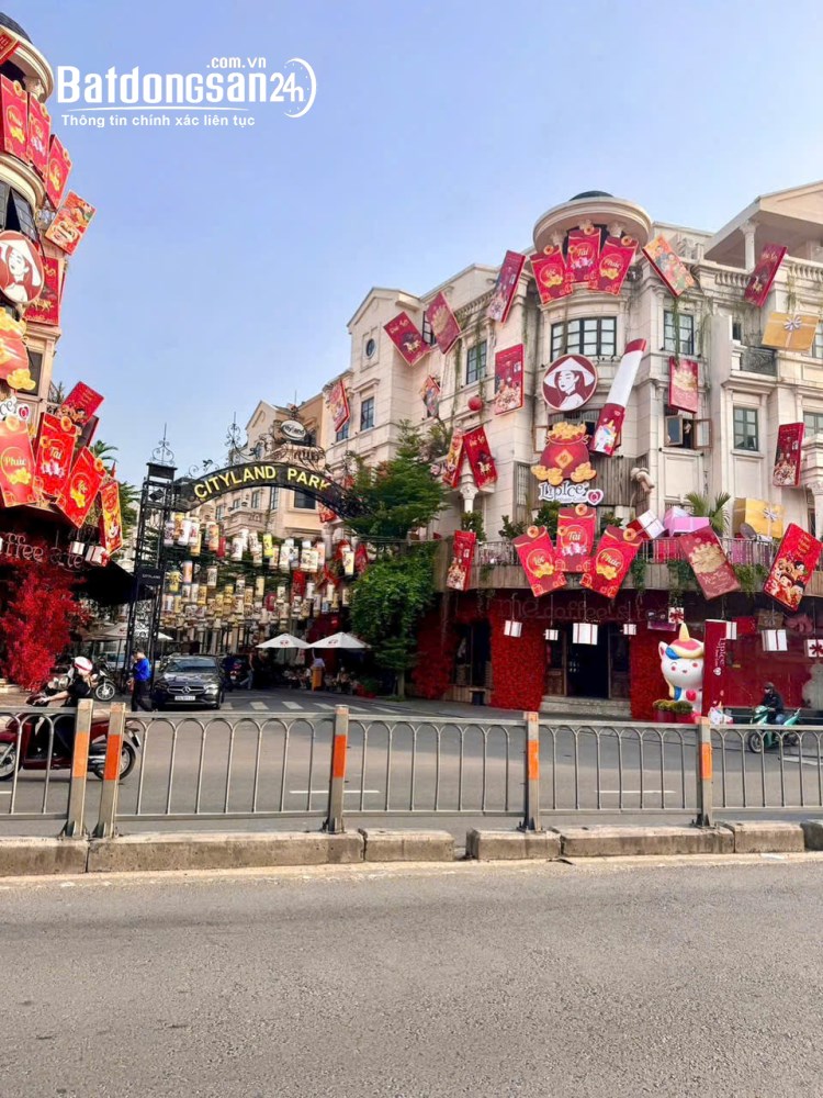 Bán nhà Gò Vấp - Ngang khủng hơn 8m, diện tích 50m2, giá chỉ 5,1 tỷ.