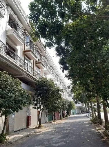 Bán Shophouse 2 mặt tiền, mặt đường Pháp Vân - Cầu Giẽ, trung tâm Thường Tín, 10 tỷ.