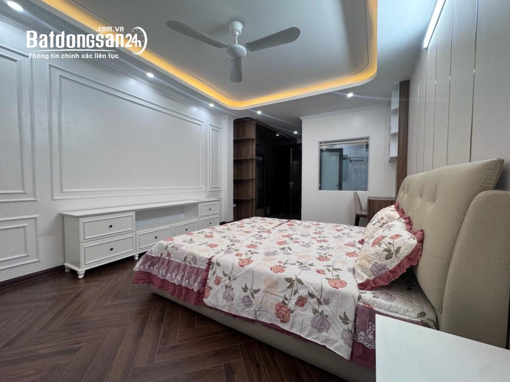 Nhà 7 tầng phố Thọ Lão, quận Hai Bà Trưng, diện tích 46m², cách phố 20m, giá 20 tỷ.