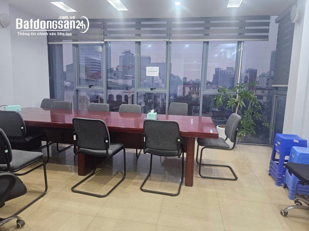 ​​​​​​​Nhà mặt phố Tam Khương, quận Đống Đa, diện tích 60m², mặt tiền 4.6m, giá 37 tỷ.