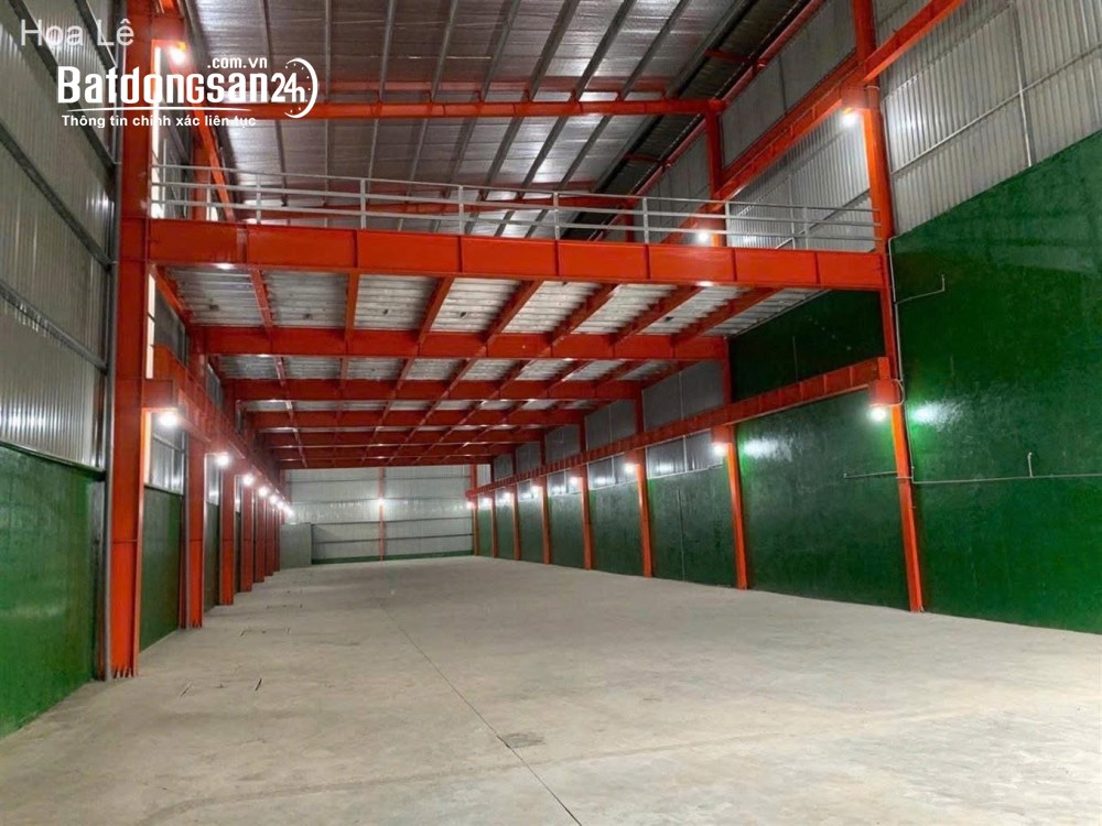 Kho xưởng mặt tiền Quốc lộ 1A, quận 12, gần ngã tư Ga, diện tích sử dụng 1.150m², giá 95 triệu/th.