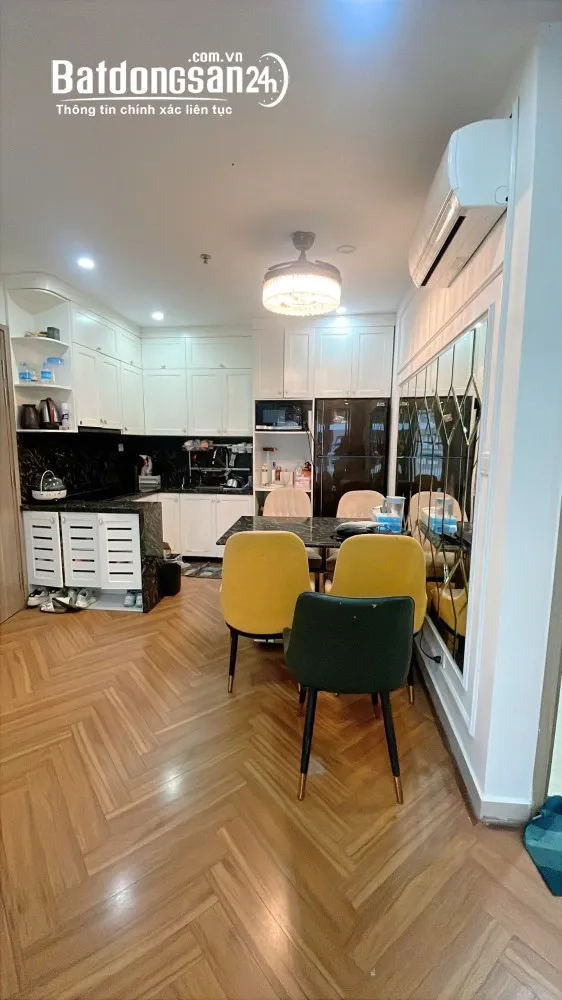 Giá 4.5 tỷ, sở hữu căn hộ 3PN hướng Đông Nam tòa S2.06 - Vinhomes Ocean Park, nội thất đầy đủ.