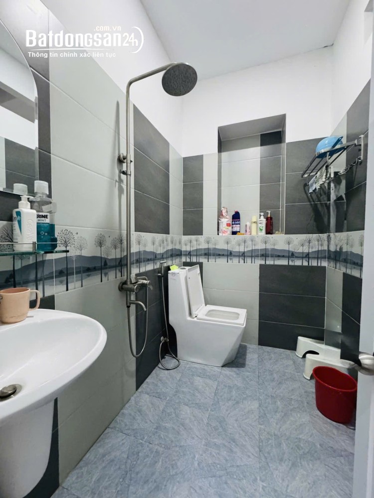 Bán nhà 68m2 tại đường Tô Hiệu, Quận Tân Phú – 1 trệt 1 lầu – Hẻm thông thoáng.