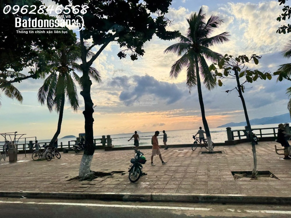 Nhà mặt phố 142m2, Đ. Dương Hiến Quyền, TP. Nha Trang – Kinh doanh sầm uất – Giá 15,3 tỷ.