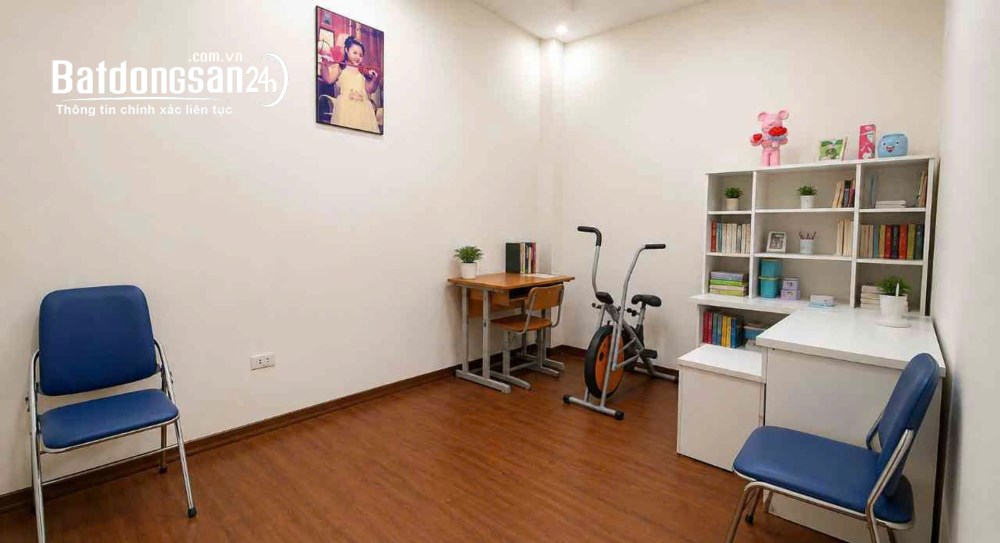Bán nhà lô góc tại đường Nguyễn Văn Cừ, Phường Bồ Đề, Quận Long Biên – Giá 12,9 tỷ.