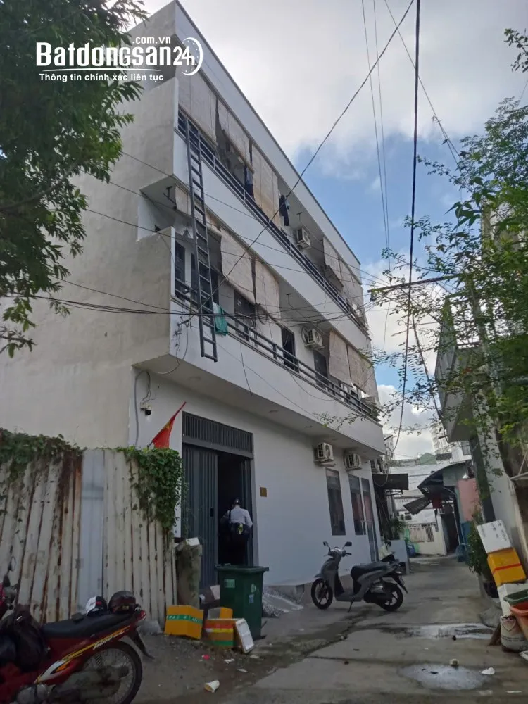 Căn hộ dịch vụ 3 tầng tại Trường Thọ, Thủ Đức, 80m², 10 phòng, dòng tiền 600 triệu/năm, giá 10,2 tỷ.