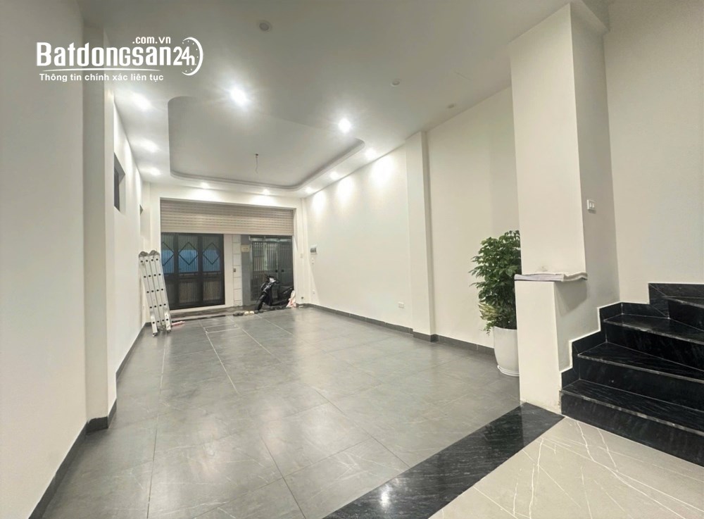 Bán nhà Đường Thanh Am, Phường Việt Hưng (Q Long Biên cũ), Hà Nội