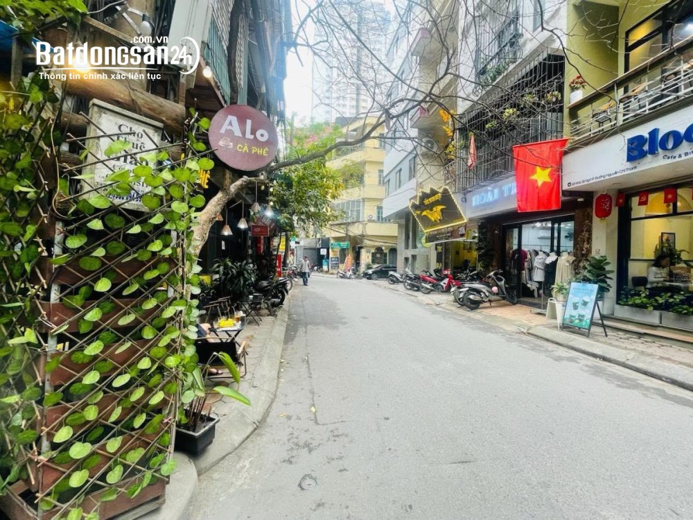 Nhà phố 5 tầng - Nguyễn Chí Thanh, Đống Đa, 40m², giá 19,5 tỷ, vị trí kd sầm uất, dòng tiền ổn định.