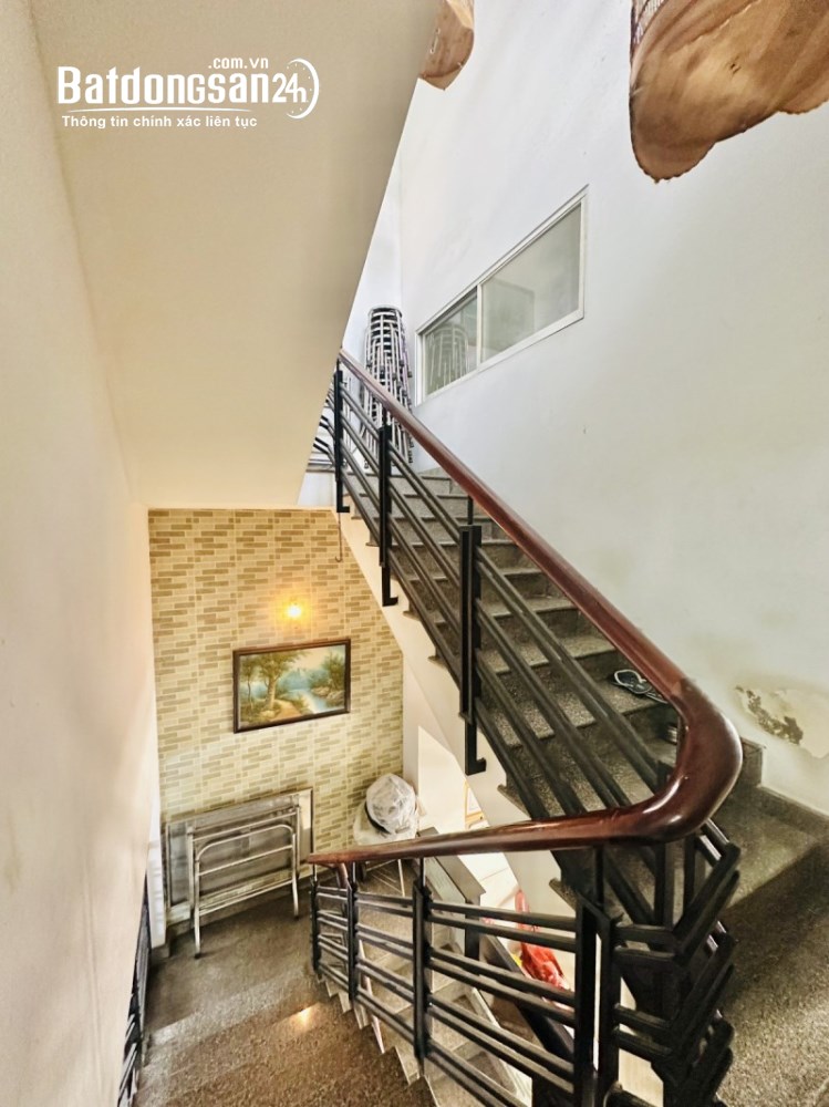 Nhà phố đường Gò Dầu, Phường Tân Phú, 59m2, 1 trệt 2 lầu sân thượng, giá tốt.