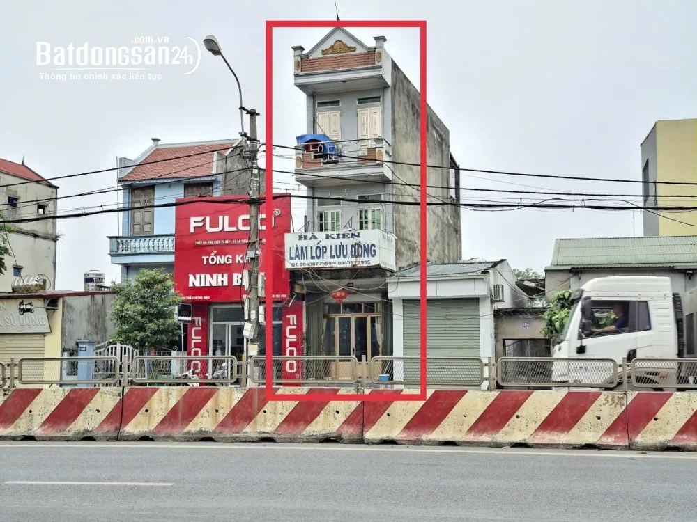 Nhà mặt đường QL1A, 43m2, 4 phòng ngủ, Ninh Khánh, Ninh Bình, giá 4,5 tỷ.