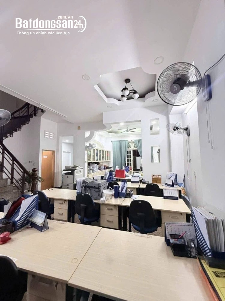 Bán biệt thự 3 tầng 120m2 bên sông tại Hiệp Bình Chánh, Thủ Đức – View thoáng, giá 18 tỷ+.