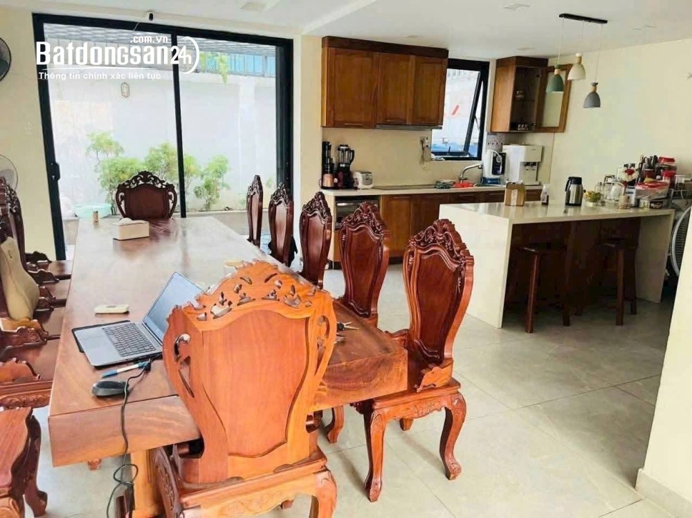 Biệt thự 200m2 tại Hiệp Bình Chánh, Thủ Đức - Giá nhỉnh 23 tỷ - Khu vip bên sông.