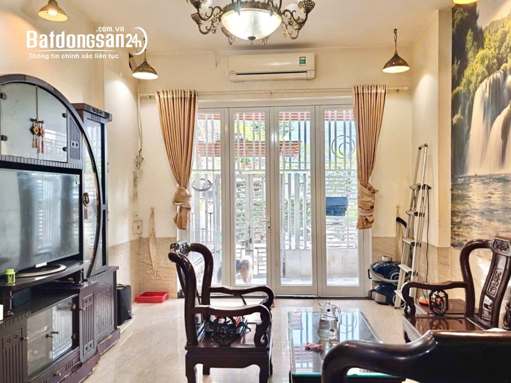 Nhà 80m2 tại Trương Văn Thành, TP. Thủ Đức, giá 6,58 tỷ, hẻm ô tô thông thoáng.