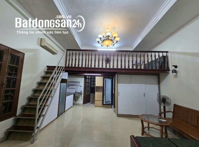 Nhà 40m2 tại ngõ 558 Nguyễn Văn Cừ, Long Biên, giá 5 triệu/tháng, đầy đủ tiện nghi.