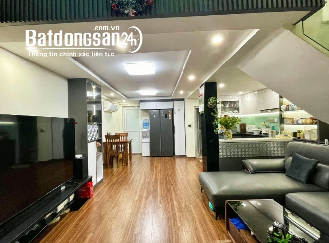 Căn hộ duplex 120m2 tại Giáp Nhất, Thanh Xuân, giá 4,5 tỷ, 3PN, đầy đủ tiện nghi.