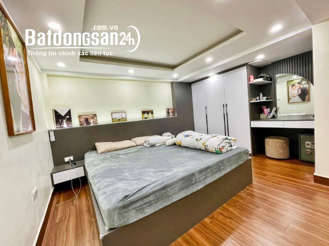 Căn hộ duplex 120m2 tại Giáp Nhất, Thanh Xuân, giá 4,5 tỷ, 3PN, đầy đủ tiện nghi.