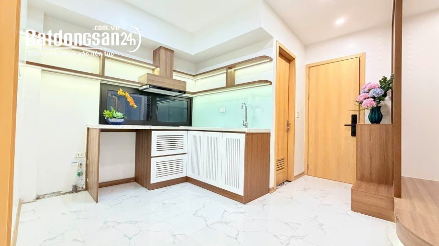 Nhà 5 tầng tại phố Bạch Mai, Hai Bà Trưng, giá 15,3 tỷ, dòng tiền 600 triệu/năm.