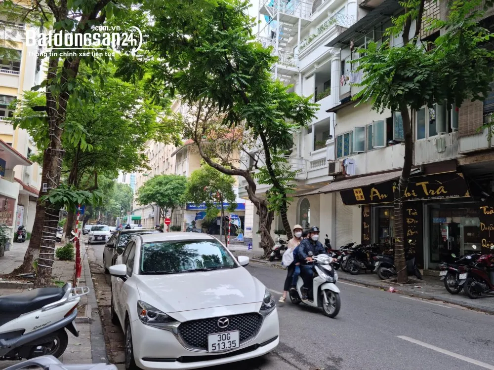 Giá 800 triệu/m2, mặt phố Hàng Bông, diện tích 150m2, "gà đẻ trứng vàng" giữa lòng Hà Nội.