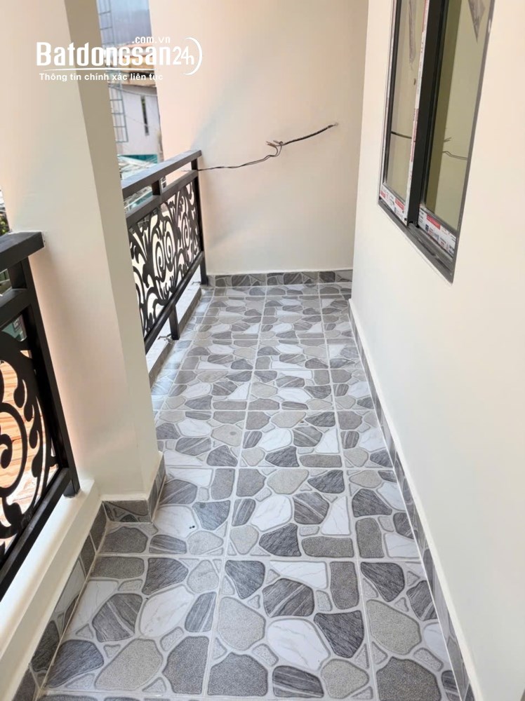 Nhà 4PN, 2WC, 1 trệt 2 lầu tại Dương Bá Trạc, P. Chánh Hưng, cách Quận 1 khoảng 5 phút, giá tốt.