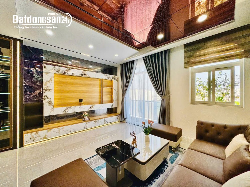  Nhà 6x18m Gò Vấp, trệt lửng 3 lầu sân thượng, thang máy, giảm mạnh 1 tỷ, giá 14,8 tỷ.