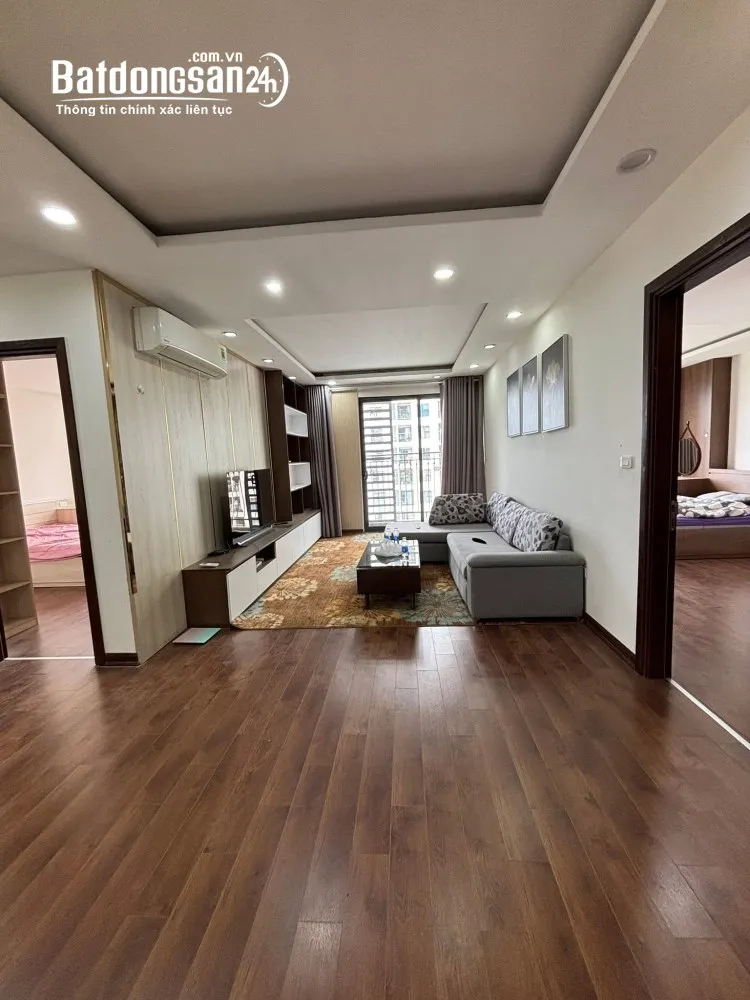 Chung cư Nghĩa Đô, đường Hoàng Quốc Việt, full nội thất, sổ đỏ lâu dài, 48m2, giá 4,35 tỷ.