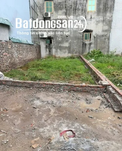 Đất Long Biên 51m² nở hậu, gần Vinhomes, đường 5,2m, sổ sẵn, giá 6,35 tỷ.