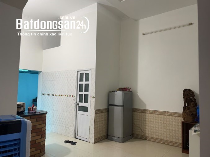 Nhà Chương Mỹ 200m² mặt tiền 9,56m, 3 tầng, tiềm năng đầu tư, giá 5 tỷ.